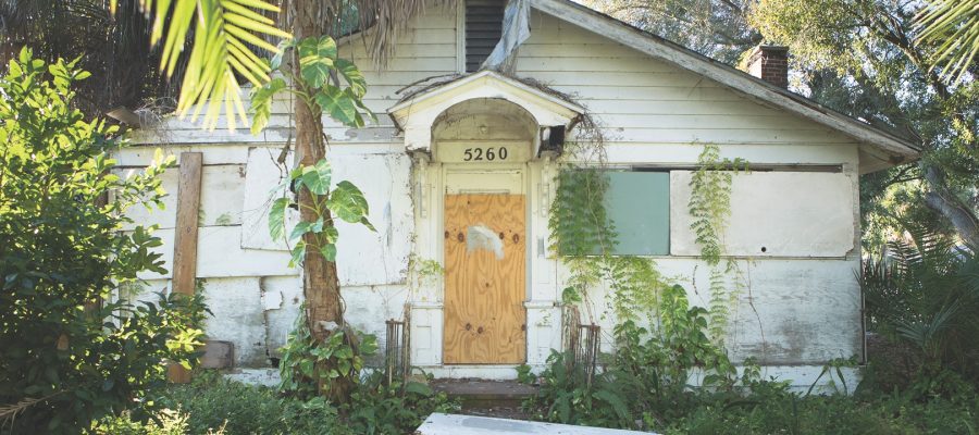 How to Sell a Fixer Upper Fast in Tampa